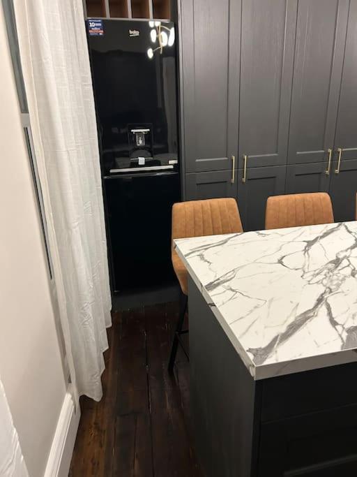 شقة Patrick Street Townhouse كورك المظهر الخارجي الصورة