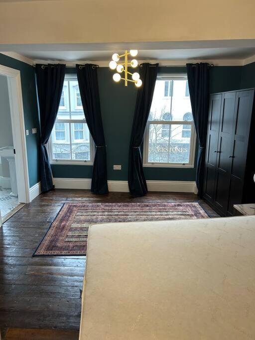 شقة Patrick Street Townhouse كورك المظهر الخارجي الصورة
