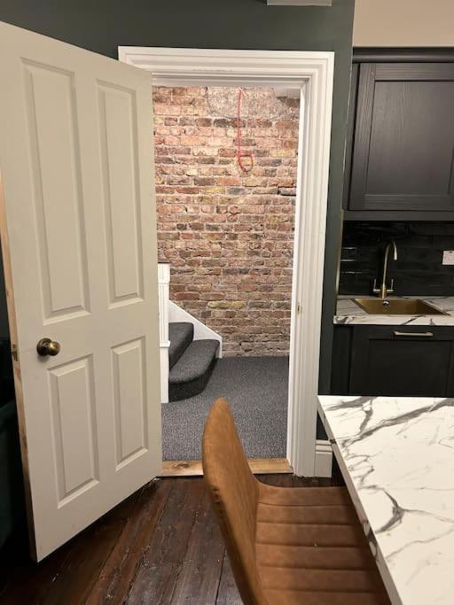 شقة Patrick Street Townhouse كورك المظهر الخارجي الصورة
